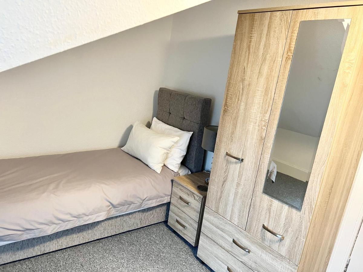 Douglas Street Apartment ネアン エクステリア 写真